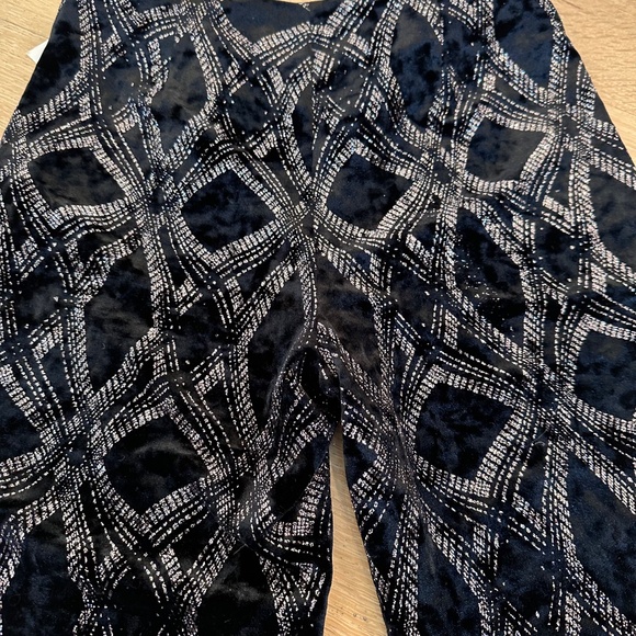 ZARA Velvet Glitter Geometric Flared Pants — Black & Taupe/Silver — XS — NWT - Picture 6 of 13